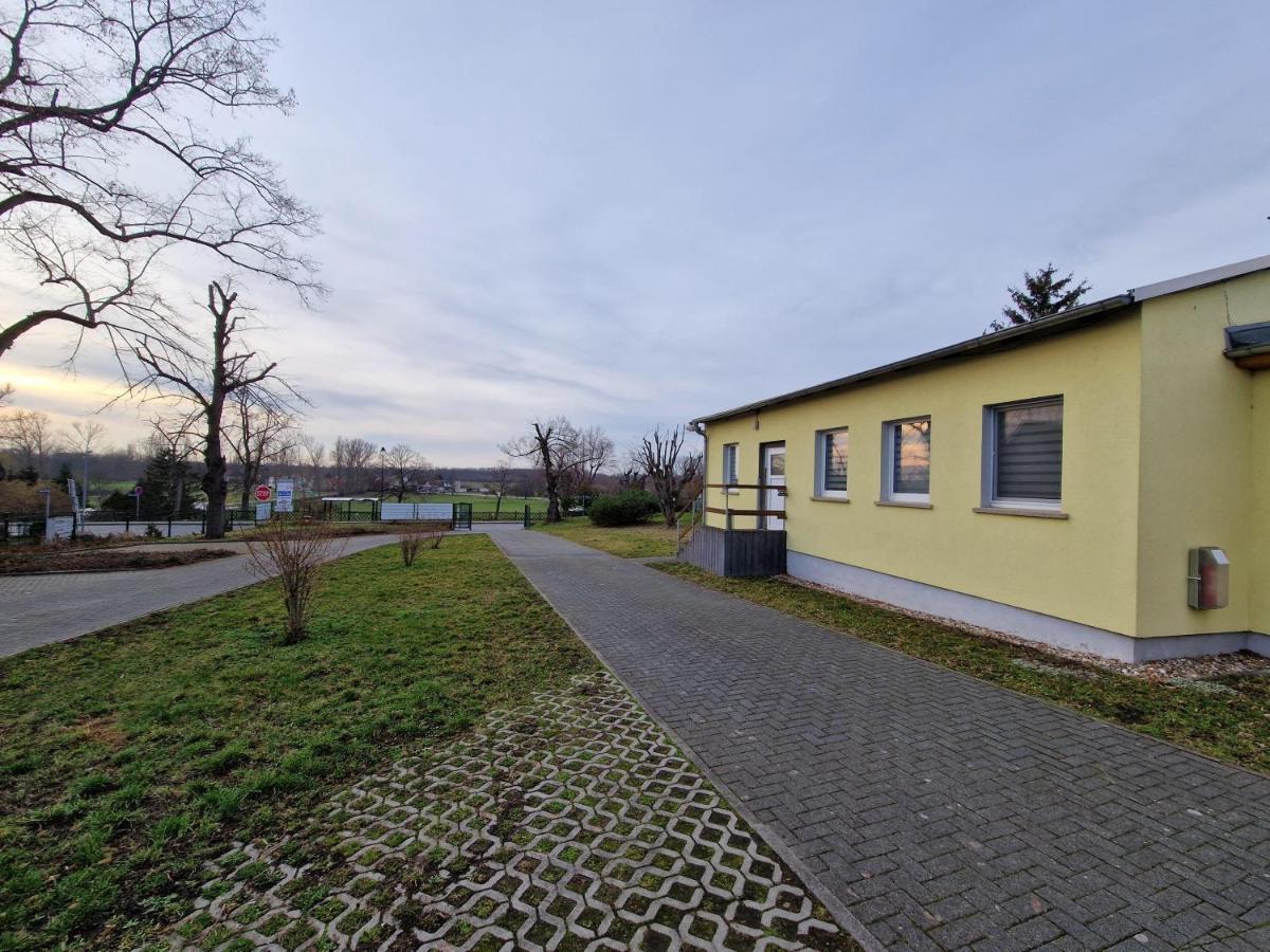 Gaestewohnung Heinrich Heine Schule Bad Durrenberg Exterior photo